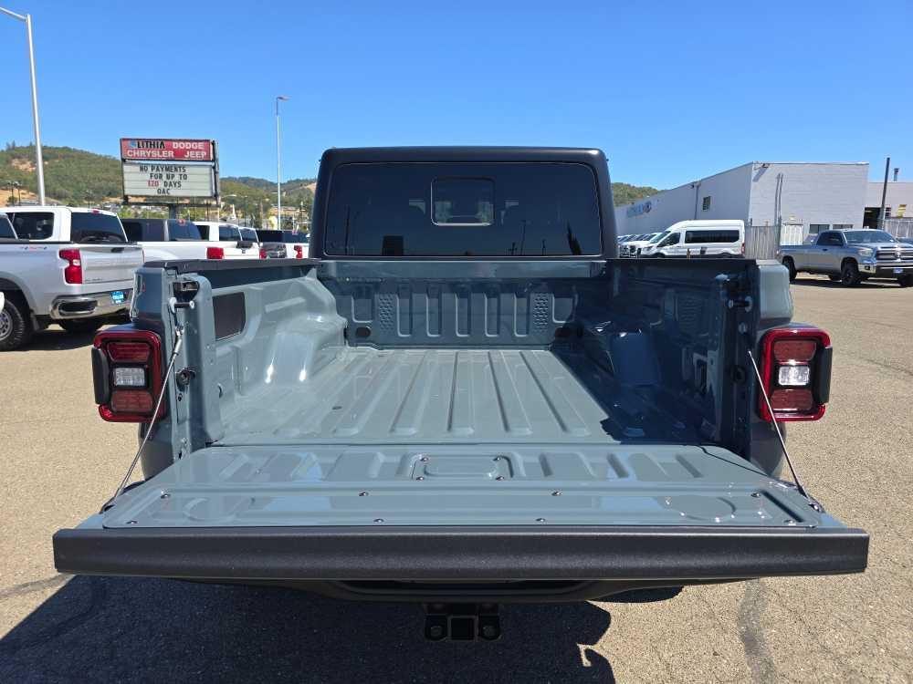 new 2025 Jeep Gladiator car, priced at $49,995