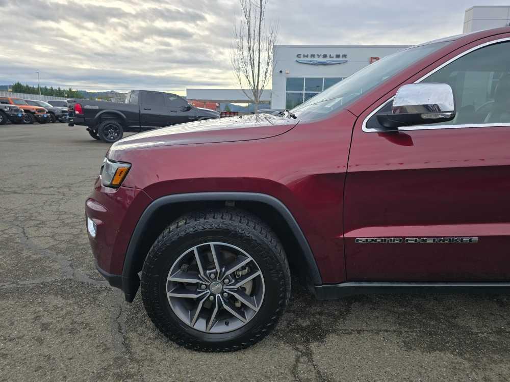 used 2017 Jeep Grand Cherokee car, priced at $12,495