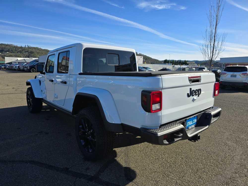 new 2025 Jeep Gladiator car, priced at $39,995