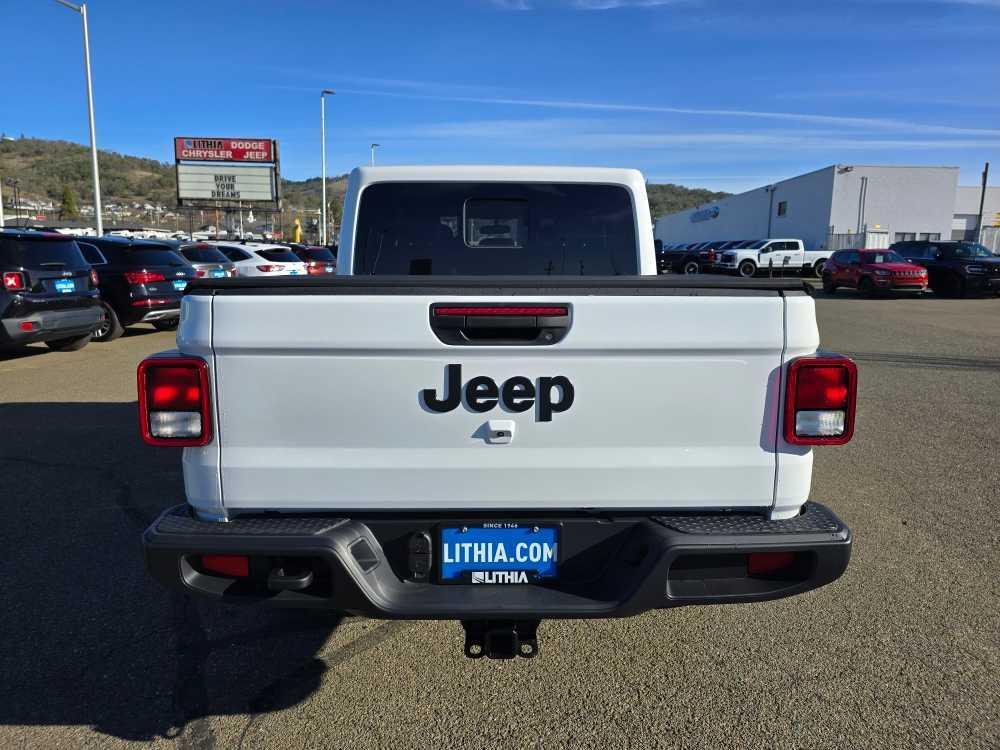 new 2025 Jeep Gladiator car, priced at $39,995