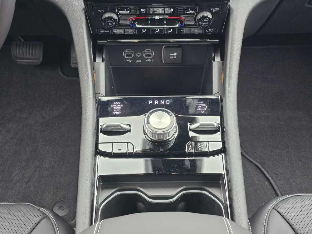 new 2025 Jeep Grand Cherokee L car, priced at $53,995