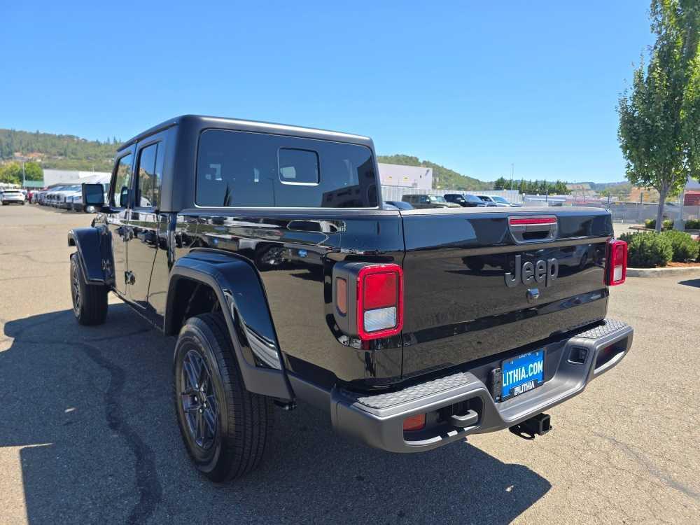 new 2025 Jeep Gladiator car, priced at $44,995
