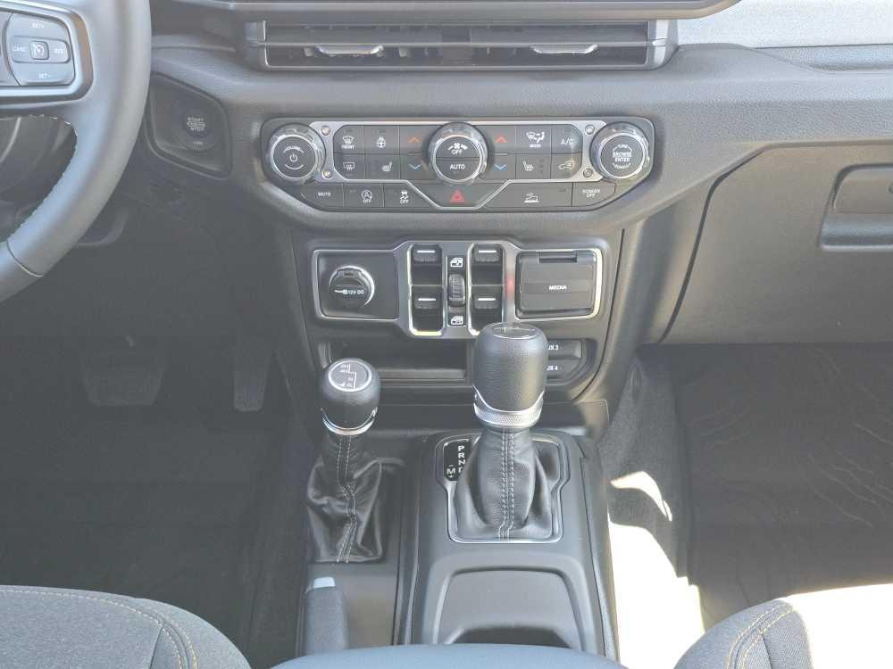 new 2025 Jeep Gladiator car, priced at $44,995