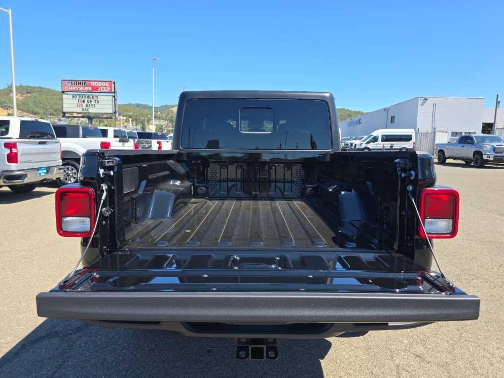 new 2025 Jeep Gladiator car, priced at $44,995