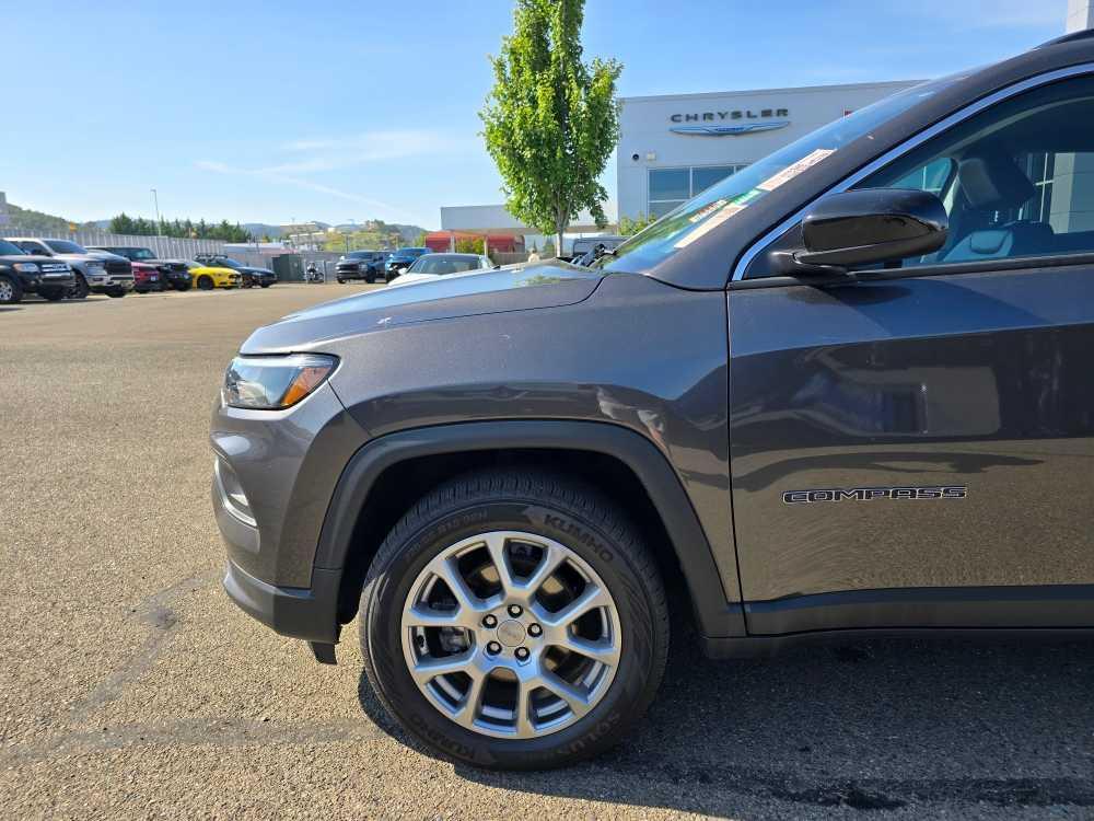used 2022 Jeep Compass car, priced at $25,995