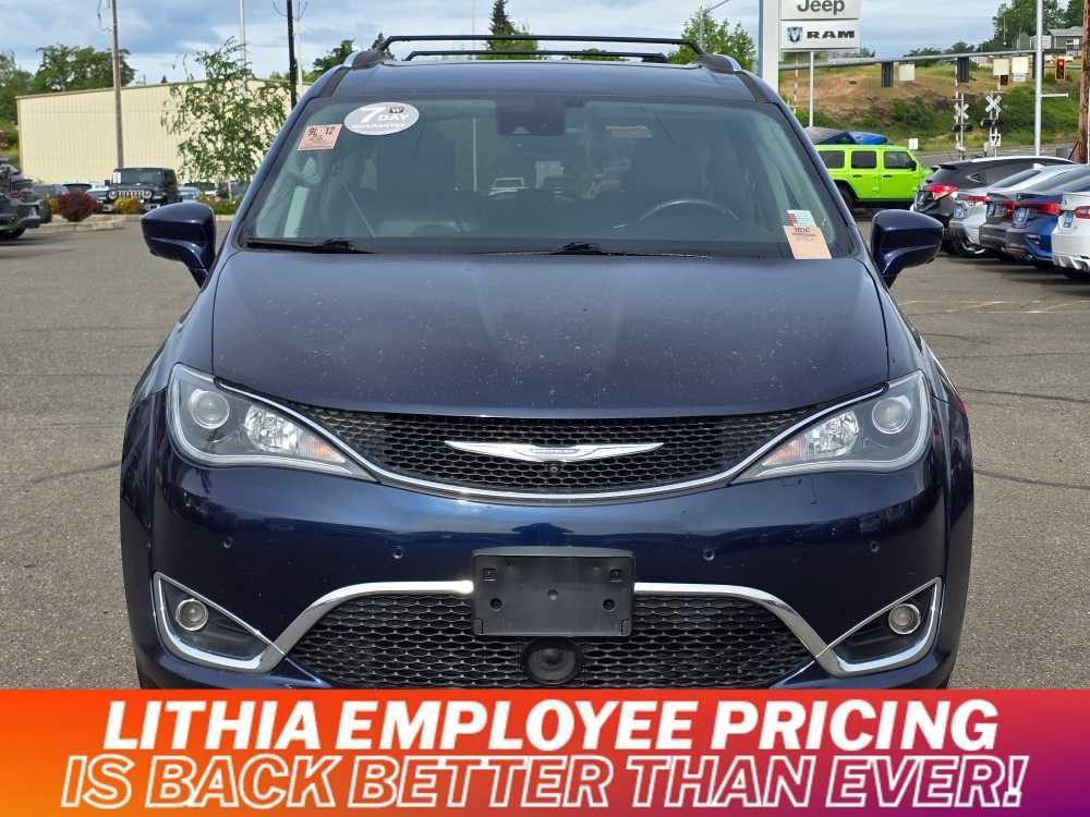 used 2018 Chrysler Pacifica car, priced at $17,595