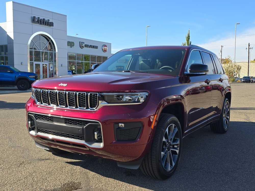 new 2025 Jeep Grand Cherokee car, priced at $55,995