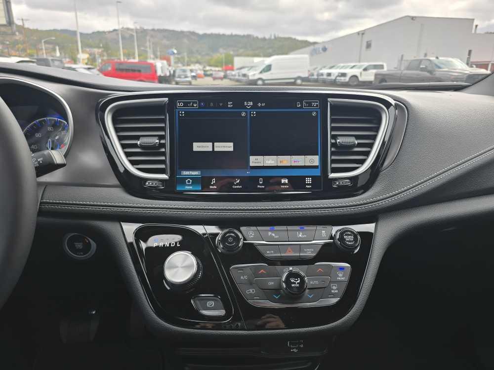 new 2026 Chrysler Pacifica car, priced at $40,995