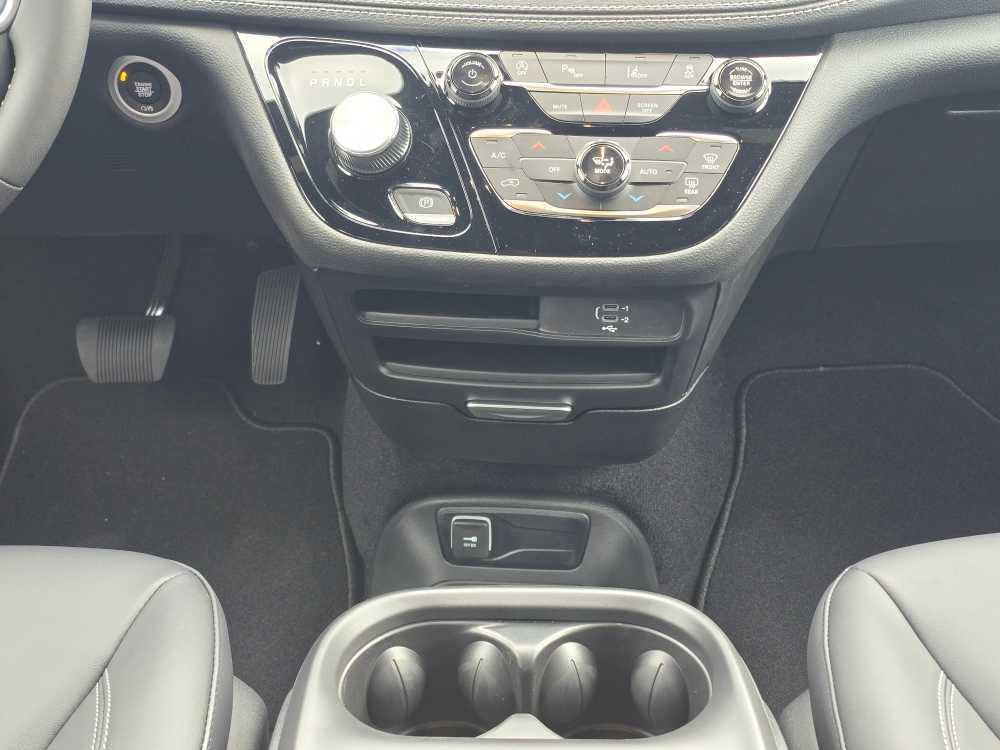 new 2026 Chrysler Pacifica car, priced at $40,995