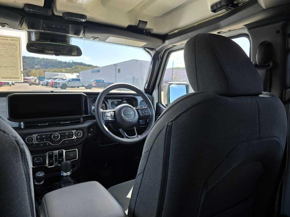 new 2025 Jeep Wrangler car, priced at $48,995