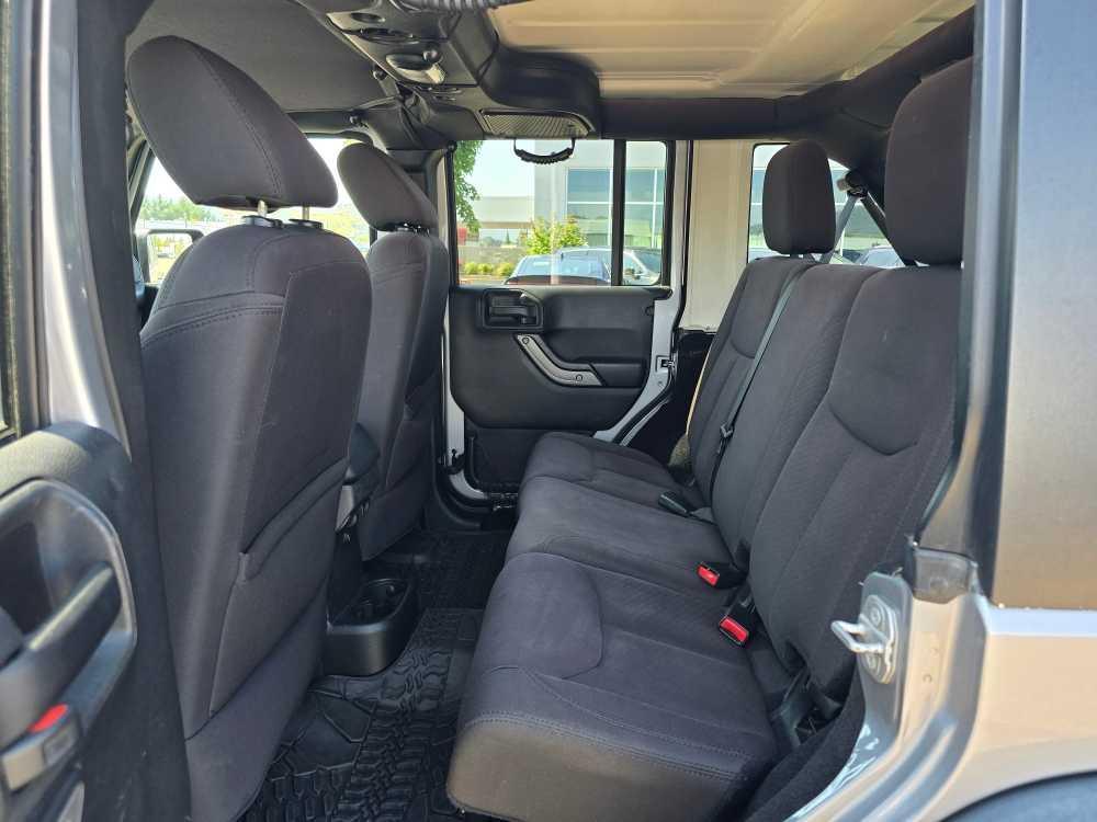 used 2015 Jeep Wrangler Unlimited car, priced at $22,495