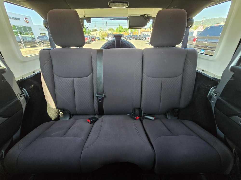 used 2015 Jeep Wrangler Unlimited car, priced at $22,495