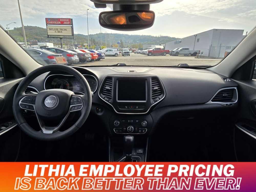 used 2021 Jeep Cherokee car, priced at $23,995