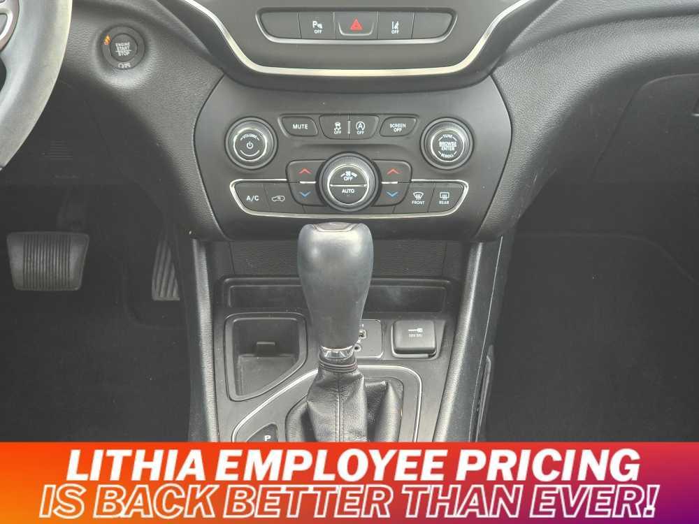 used 2021 Jeep Cherokee car, priced at $23,995