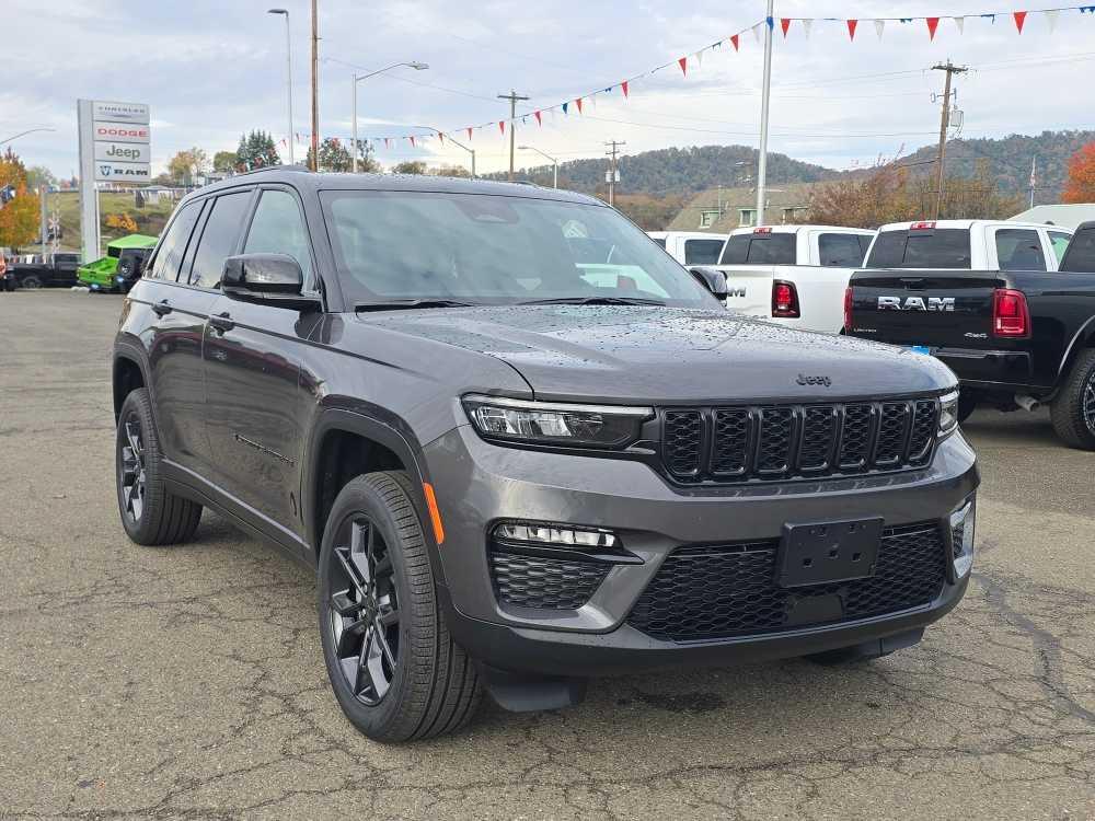 new 2025 Jeep Grand Cherokee car, priced at $50,245
