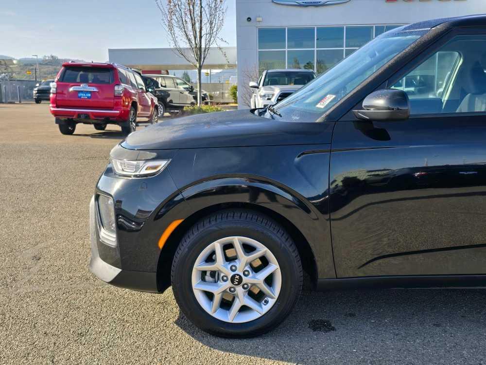 used 2021 Kia Soul car, priced at $14,495