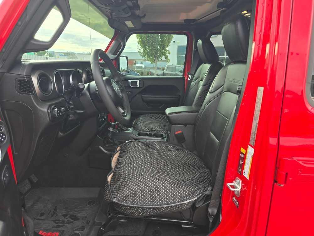 used 2023 Jeep Gladiator car, priced at $33,495