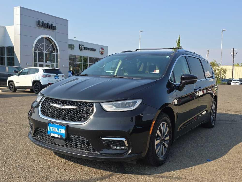 used 2021 Chrysler Pacifica car, priced at $20,995