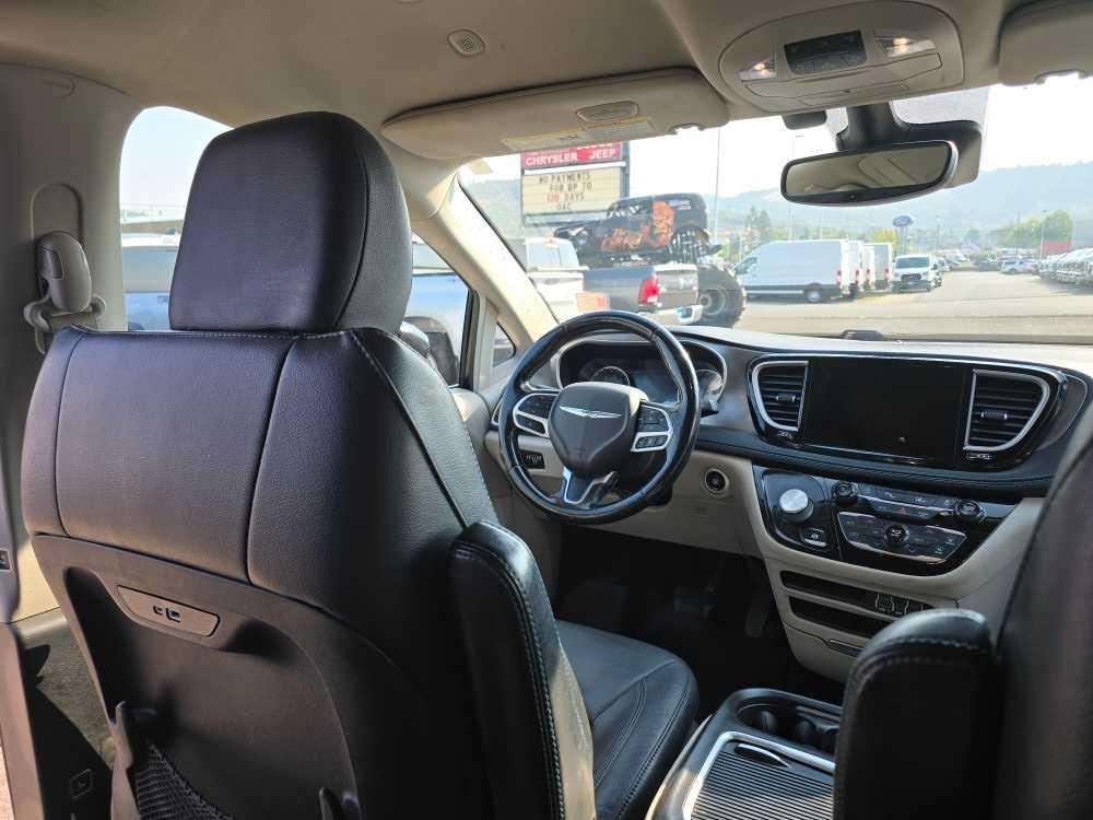 used 2021 Chrysler Pacifica car, priced at $20,995