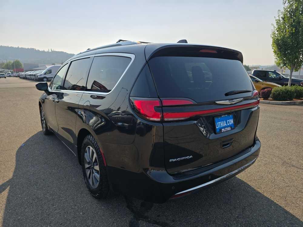 used 2021 Chrysler Pacifica car, priced at $20,995