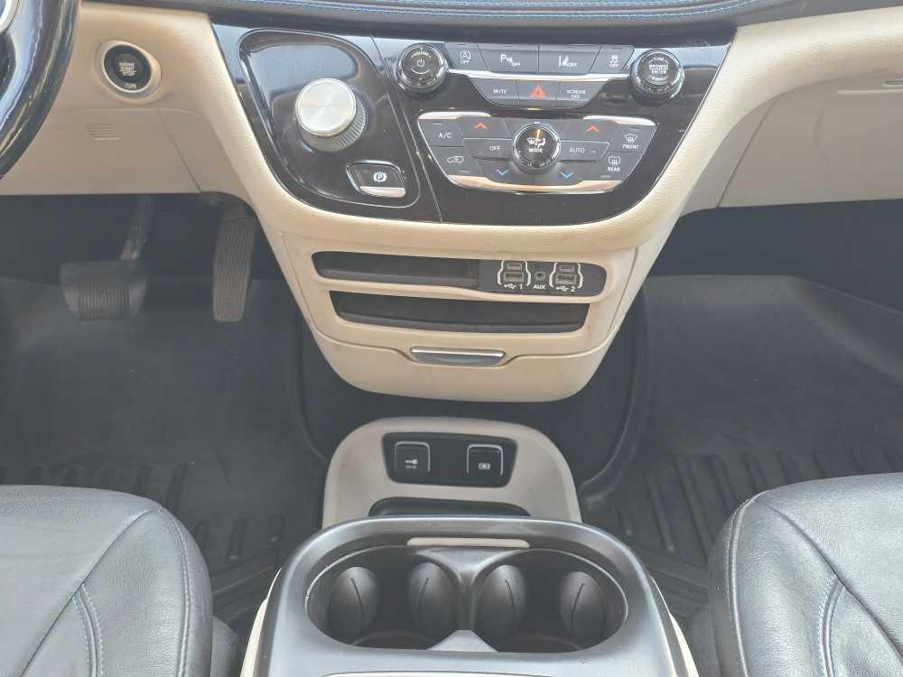 used 2021 Chrysler Pacifica car, priced at $20,995