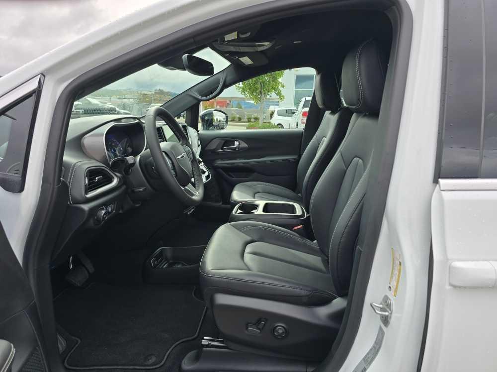 new 2026 Chrysler Pacifica car, priced at $44,995