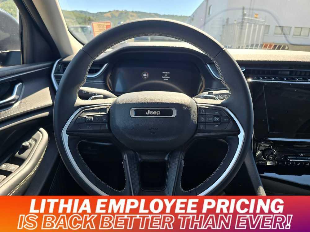 used 2023 Jeep Grand Cherokee car, priced at $33,995