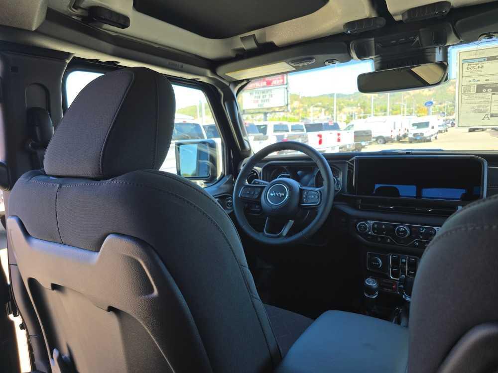 new 2025 Jeep Gladiator car, priced at $50,995