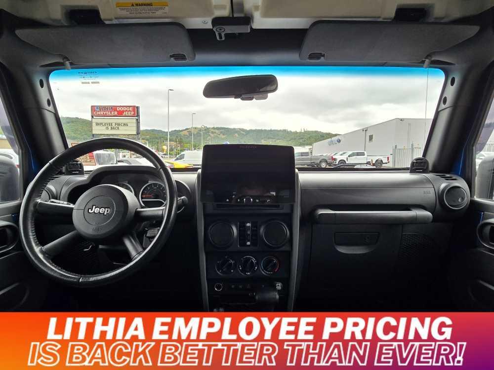 used 2009 Jeep Wrangler Unlimited car, priced at $15,495