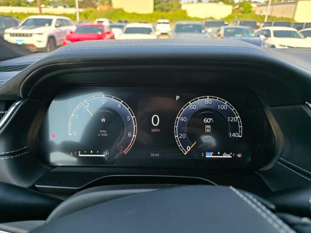 new 2025 Jeep Grand Cherokee car, priced at $57,995