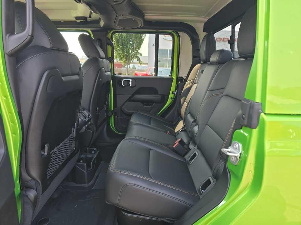 new 2025 Jeep Gladiator car, priced at $41,745