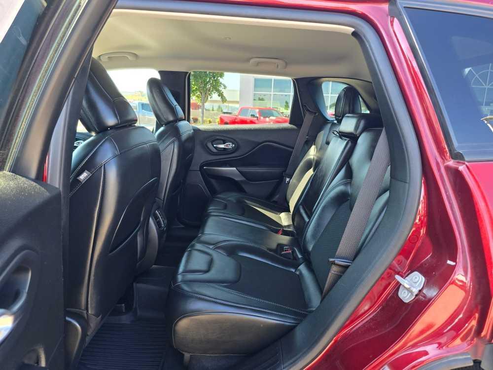 used 2020 Jeep Cherokee car, priced at $19,495