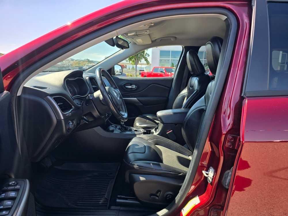used 2020 Jeep Cherokee car, priced at $19,495