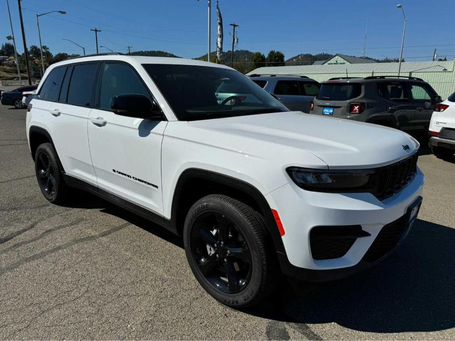 new 2024 Jeep Grand Cherokee L car, priced at $43,756