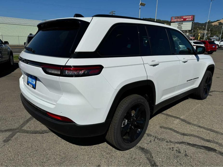 new 2024 Jeep Grand Cherokee L car, priced at $43,756