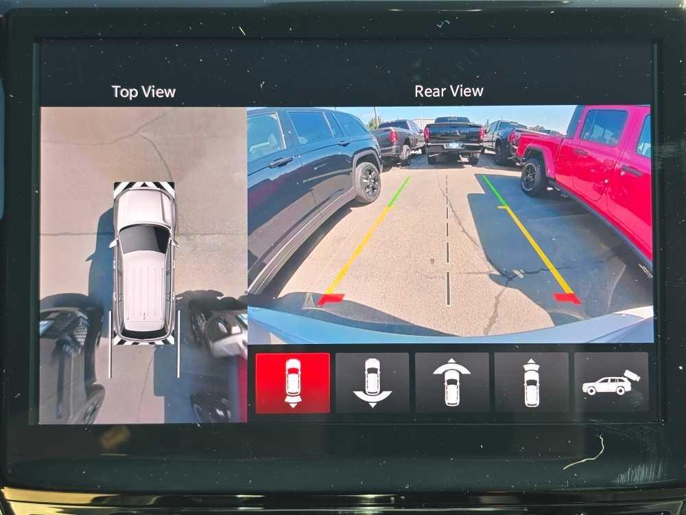 new 2025 Jeep Grand Cherokee car, priced at $51,995