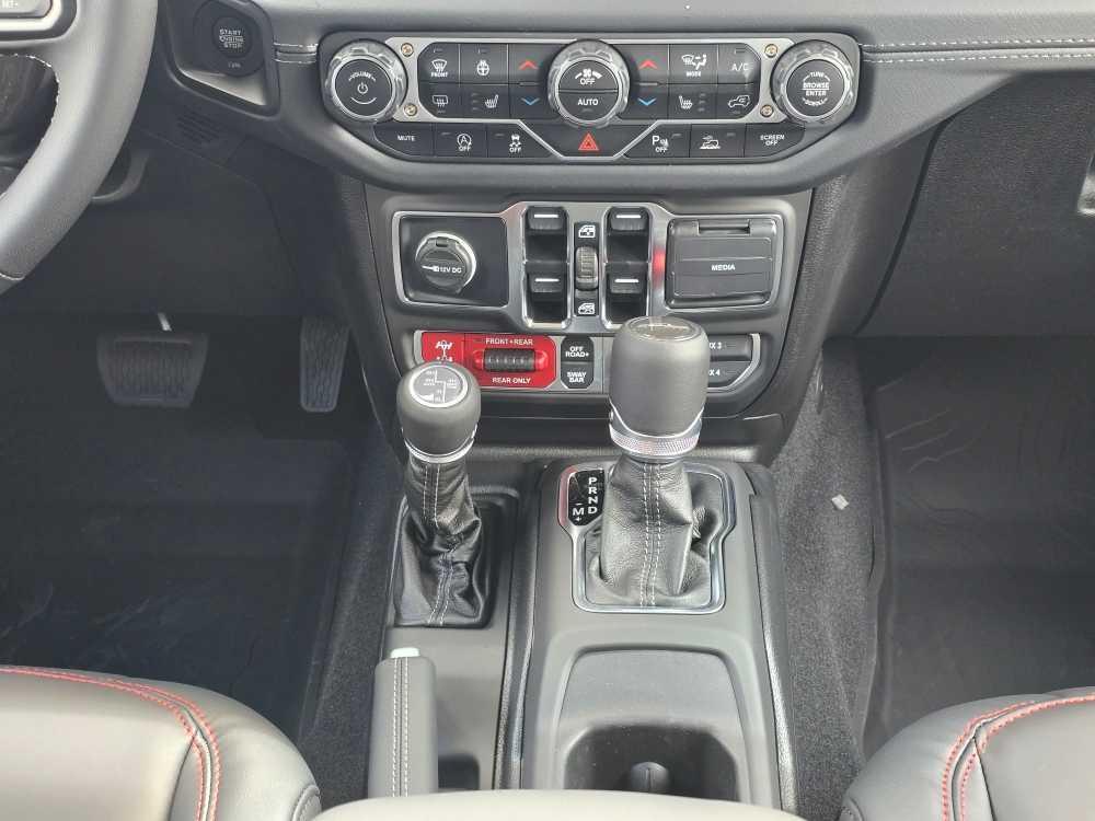 new 2025 Jeep Gladiator car, priced at $56,745