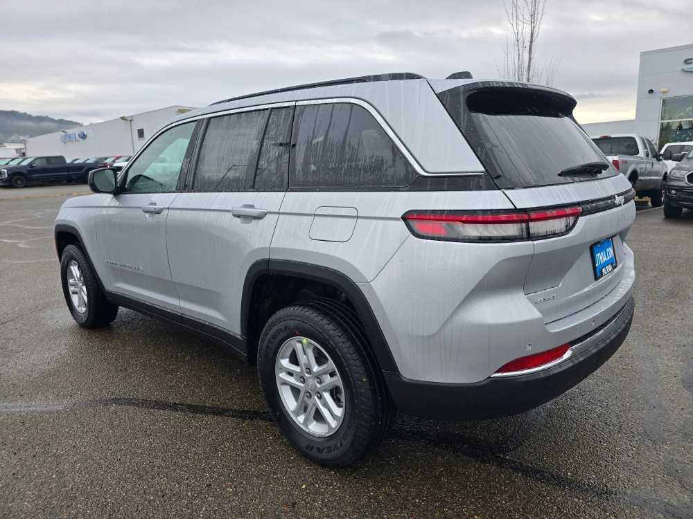 new 2025 Jeep Grand Cherokee car, priced at $35,495