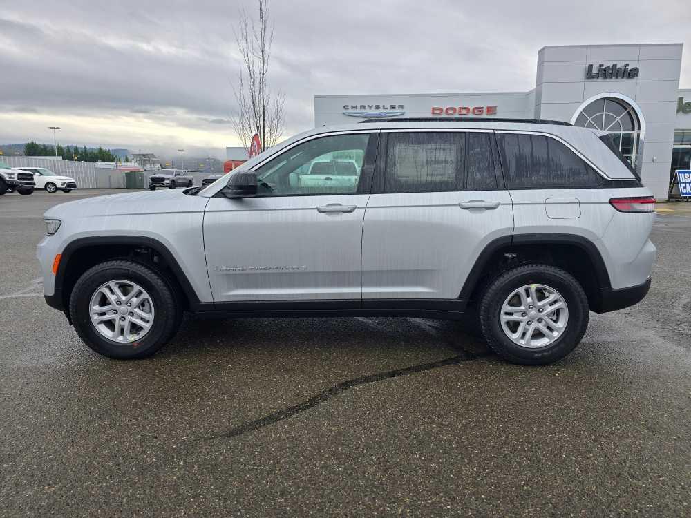 new 2025 Jeep Grand Cherokee car, priced at $35,495