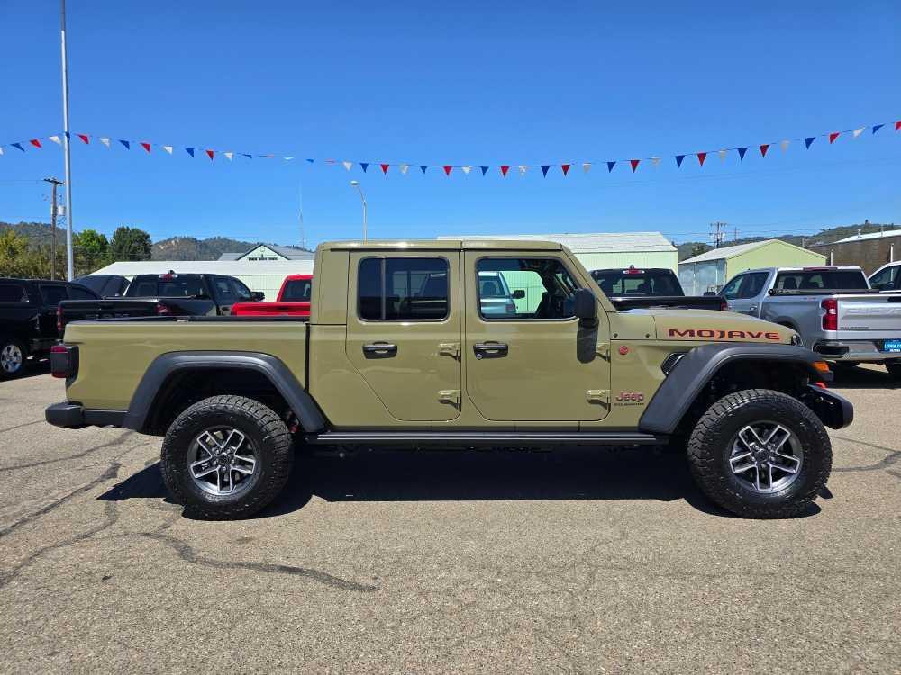 new 2025 Jeep Gladiator car, priced at $49,995