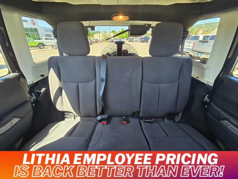 used 2014 Jeep Wrangler Unlimited car, priced at $20,495