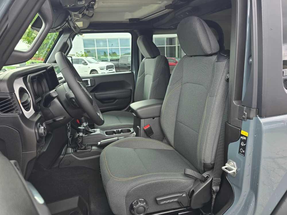 new 2025 Jeep Wrangler car, priced at $41,495