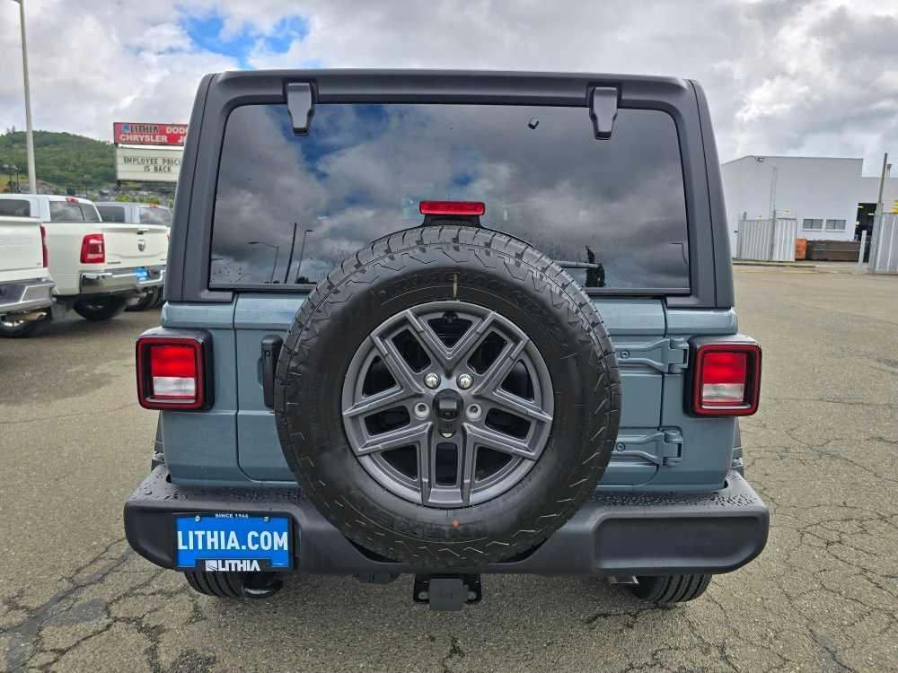 new 2025 Jeep Wrangler car, priced at $41,495