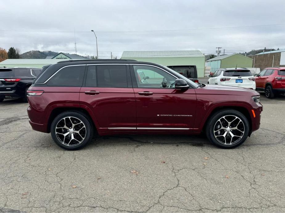 new 2025 Jeep Grand Cherokee car, priced at $66,495