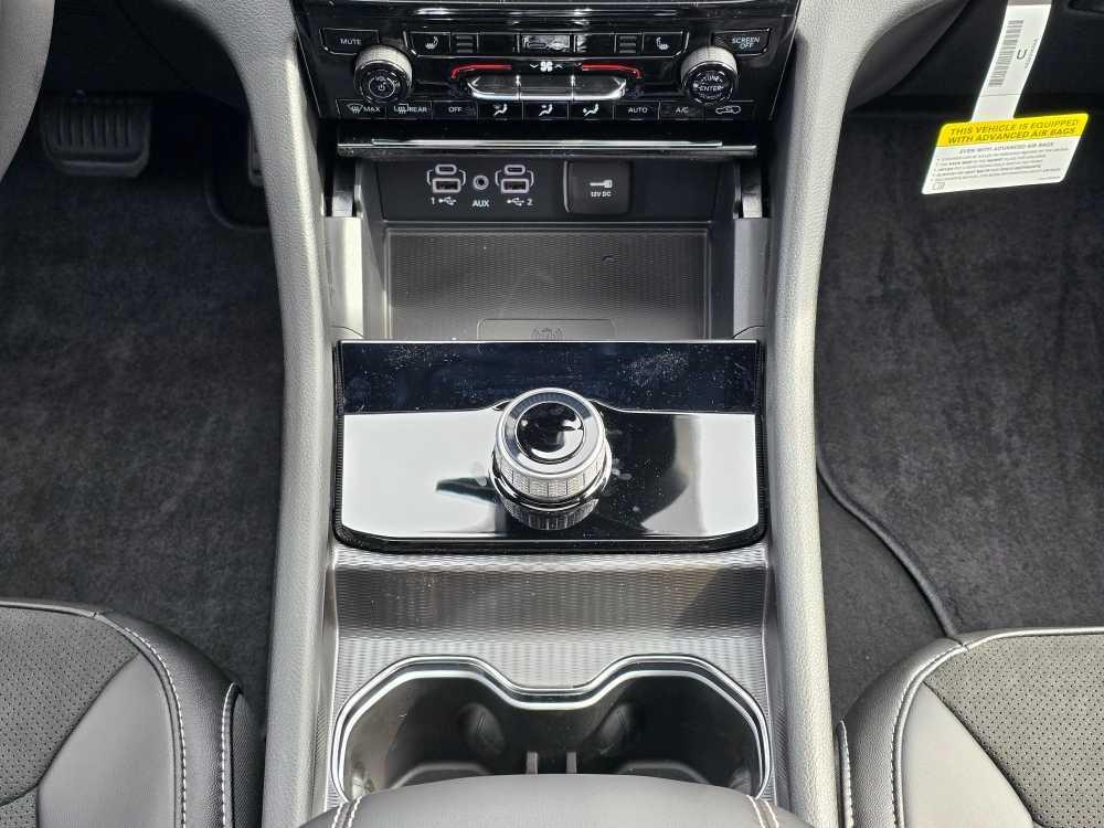 new 2025 Jeep Grand Cherokee car, priced at $41,495