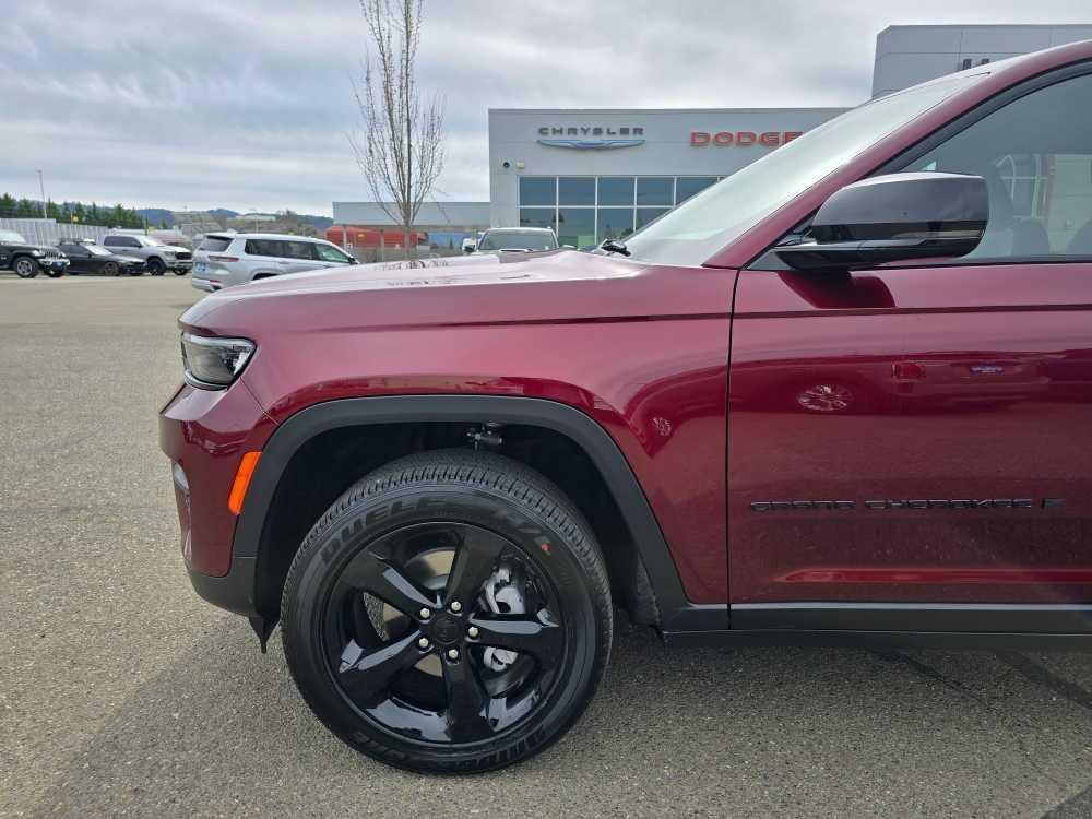 new 2025 Jeep Grand Cherokee car, priced at $41,495