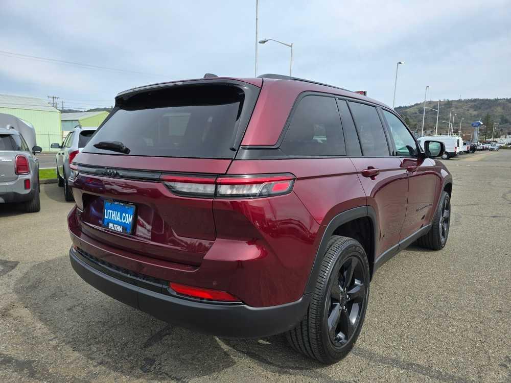new 2025 Jeep Grand Cherokee car, priced at $41,495