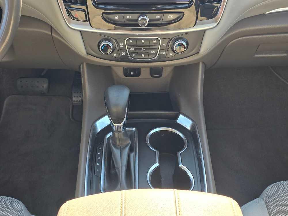 used 2021 Chevrolet Traverse car, priced at $20,995