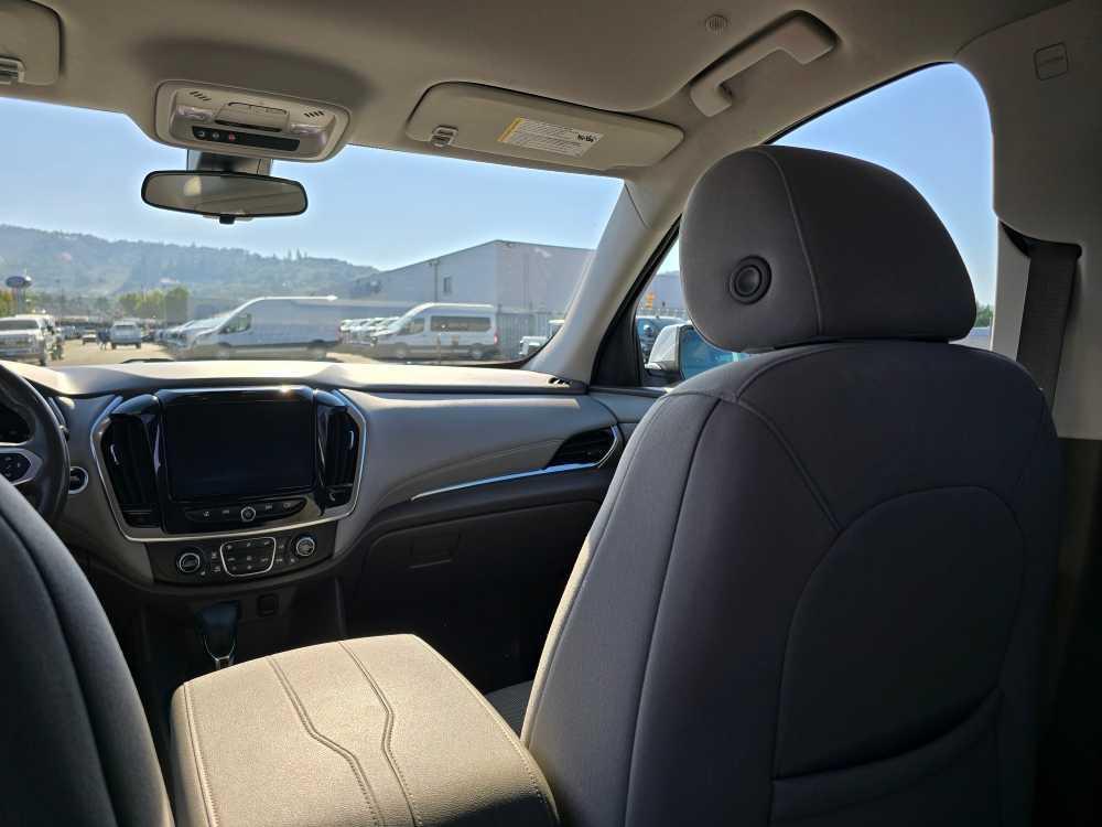used 2021 Chevrolet Traverse car, priced at $20,995
