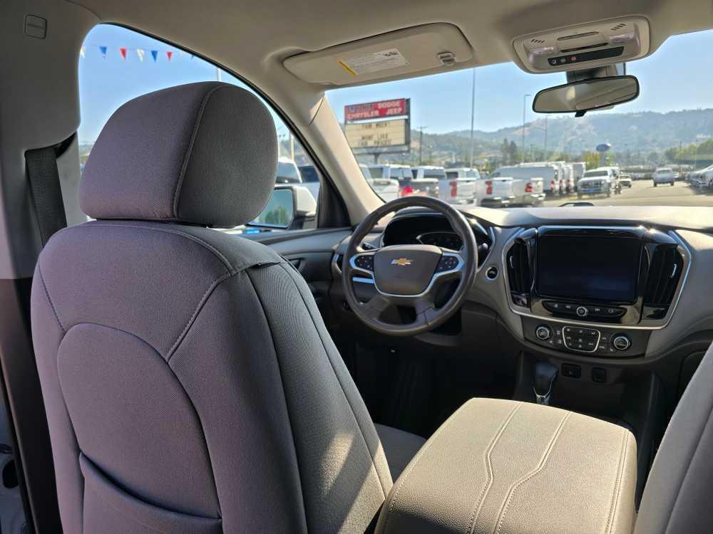 used 2021 Chevrolet Traverse car, priced at $20,995